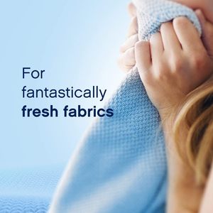 Feuilles adoucissantes pour sèche-linge Downy, senteur April Fresh, 240 unités - Product Image 2