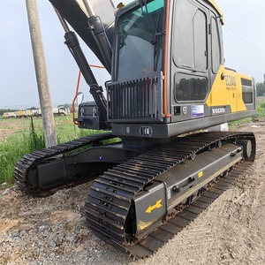 Excavatrice Volvo EC240 d'occasion de 24 tonnes avec une puissance de 168 kW, une capacité de godet de 1,32 m, prix compétitif, rapport disponible - Product Image 4