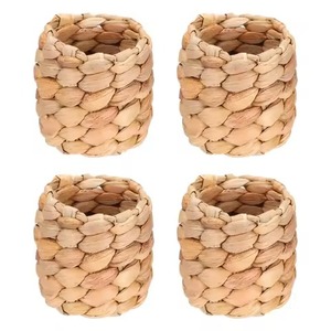 Rond de serviette en rotin côtier élégant avec qualité faite à la main pour les villas en bord de mer et les salles à manger de l'île - Product Image 1