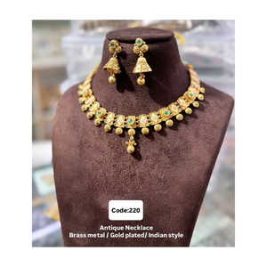 Impresionante juego de collar antiguo hecho a mano con pendientes a juego, ideal para novias, invitados a bodas y looks de FIESTA DE LA India - Product Image 1