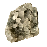 Calcedoine noire en grappe, spécimen de pierre précieuse de guérison, sculptée style amour avec effet d'ombre, qualité supérieure, prix usine fournisseur indien