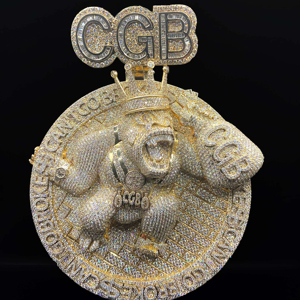 Colgante de Ancla y Cuerda con Incrustaciones de Circonitas, Colgante de Corona y Ala con Incrustaciones de Circonitas, Colgante de Estrella y Cadena con Incrustaciones de Circonitas - Product Image 1