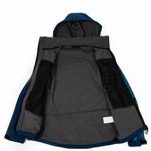 Chaqueta Softshell de invierno personalizada para hombre, impermeable, con cremallera, relleno de algodón transpirable, capucha a prueba de viento de punto para deportes al aire libre - Product Image 4