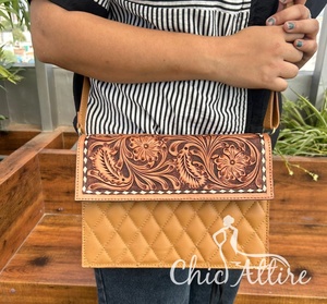 Outillé à la main matelassé vente en gros en cuir véritable diamant treillis sacs à bandoulière à rabat Western Floral femmes bandoulière sac de messager - Product Image 1