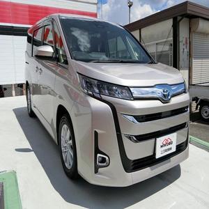 VÉHICULE D'OCCASION PAS CHER 2017 TOYOTAS NOAH SE CVT à vendre Accessoires de voiture TPE 3D Revêtement de voiture pour Toyota Noah/tapis à vendre - Product Image 5