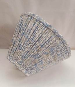 Abat-jour cylindrique en tissu de lin de luxe, fabrication artisanale, construction durable, design moderne, léger, installation facile pour la maison - Product Image 3