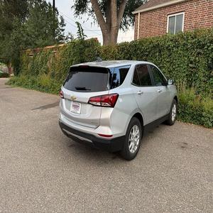 เชฟโรเลต อีควิน็อกซ์ แอลที ปี 2022 ระบบขับเคลื่อนสี่ล้อ เกียร์อัตโนมัติ น้ำมันเบนซิน/ไฟฟ้า ภายในหุ้มหนังสีเข้ม ล้อแม็ก 16 นิ้ว กล้องมองหลัง ขับเคลื่อนล้อซ้าย - Product Image 4