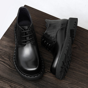 Bottes en cuir de mouton marron de luxe, au-dessus du genou, avec surface imperméable et doublure anti-humidité pour le froid et les occasions formelles - Product Image 2