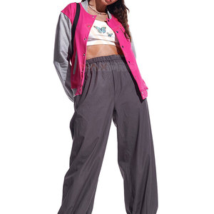 เสื้อแจ็คเก็ตเลตเตอร์แมนสำหรับผู้ใหญ่ วัสดุทนทาน คุณภาพเยี่ยม ทรงโอเวอร์ไซส์ - Product Image 4