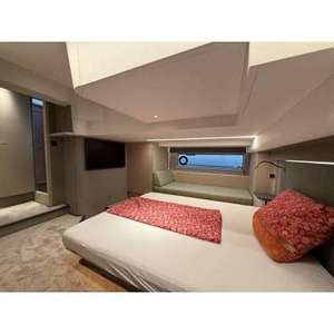 Yacht de luxe Nimbus 495 Flybridge, 6m, en aluminium, moteur inboard/outboard, bateau de patrouille, de pêche, de transport et de loisirs - Product Image 1