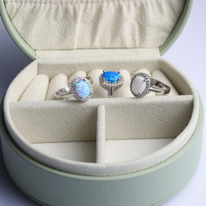 Bijoux en argent sterling 925 faits à la main en Turquie, pierre d'opale bleu clair de forme ovale, vente en gros - Product Image 4