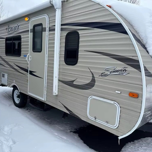 Venta al por Mayor de Autocaravanas Usadas Económicas Shasta O-a-s-i-s 18F-Q de 2017 - Product Image 1