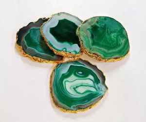 Ensemble de sous-verres de luxe en agate verte irrégulière faits à la main Sous-verres de boisson en quartz naturel avec bords galvanisés en or Matériau en pierre précieuse - Product Image 6