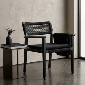Fauteuil d'appoint en bois massif noir avec accoudoirs en corde tressée, couleur anthracite, pour extérieur, patio, jardin, design artistique et décoratif - Product Image 2