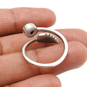 Bijoux bohèmes faits à la main avec un design de feuille réglable Cadeau parfait pour elle Bague en argent sterling 925 avec pierre précieuse labradorite - Product Image 2