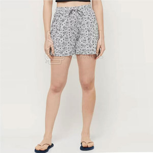 Shorts Bermuda pour femmes tendance, vêtements de sport, taille haute, ajustement confortable, séchage rapide, respirant pour les activités de plein air, vente en ligne - Product Image 6
