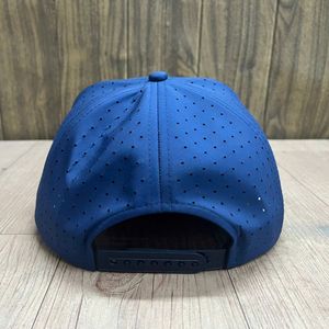 Casquette de baseball bleue à 5 panneaux, ajustable, respirante, en maille, unisexe, couleur unie, chapeau décontracté de plage, logo personnalisé brodé - Product Image 2
