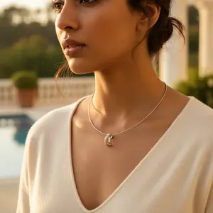 สร้อยคอจี้ทรงเรขาคณิตสีเงินสำหรับผู้หญิง สไตล์วินเทจ โซ่สแตนเลสไทเทเนียมชุบโรเดียม สำหรับใส่ทุกวัน ของขวัญ - Product Image 2