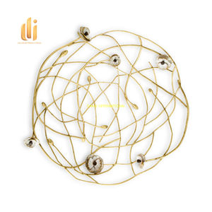 Bol décoratif en fil d'or fait à la main avec un design floral panier de fruits en métal moderne table à manger élégante pièce maîtresse décorative pour la maison - Product Image 3