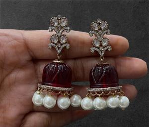 Pendientes elegantes de moissanita de calidad superior Aspecto hermoso Perfecto para el desgaste de la boda y el desgaste tradicional para las mujeres - Product Image 5