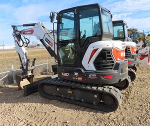 Bobcat E60 Mini Excavator <b>for</b> <b>sale</b> features 55 HP turbo diesel engine and 12315 lb operating <b>weight</b> performance - Product Image 4