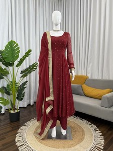 Abito Anarkali Salwar in Finto Georgette di Seta, Comodo e con Ampio Svasatura, Personalizzabile per Feste, Disponibile in Grandi Quantità - Product Image 2