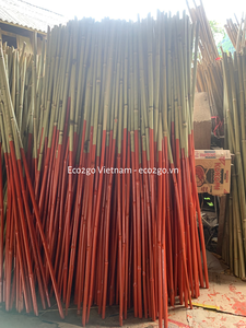 Fait de poteaux de bambou brut pour poteaux de bambou peints avec 100% de bambou écologique d'Eco2go Vietnam - Product Image 6