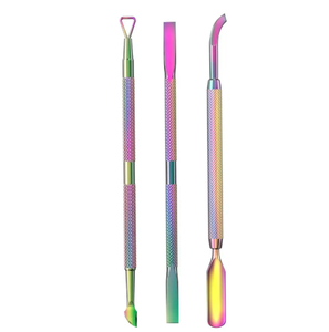 Juego de 3 piezas profesionales al por mayor, empujador de cutículas curvo de acero inoxidable, removedor de callos, herramienta de limpieza de uñas de arcoíris - Product Image 1