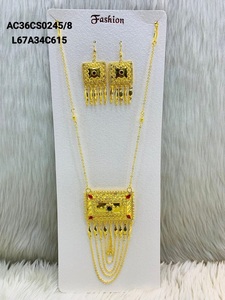 ชุดเครื่องประดับแฟชั่นพร้อมต่างหูชุบทองสไตล์อาหรับสำหรับผู้หญิงดีไซน์ใหม่ - Product Image 1