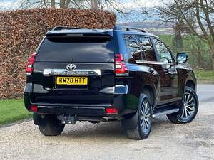 TOYOTA-Land Cruiser con 100% - Product Image 3