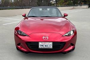 Mazda MX-5 Miata Grand Touring 2024, moteur 2.0L I4, transmission manuelle (6 vitesses), propulsion arrière. - Product Image 2