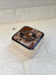 Cowhide Fur Leather Stylish Travel Jewellery Organiser Compact Case Genuine Hand Tooled Leather Accessory Holder Gift <b>Storage</b> - Product Image 4