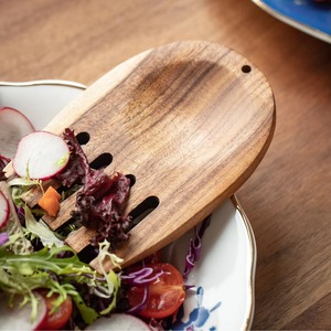 Serveur de salade en bois élégant et écologique Outils de salade traditionnels en gros avec des conceptions de main élégantes - Product Image 6