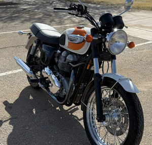 พร้อมขับขี่ - 2005 TRIUMPHHHSS BONNEVILLEESS T100 - Product Image 1