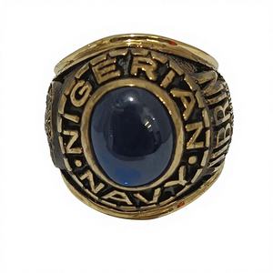 Bague en acier inoxydable de style personnalisé avec zircon unisexe - Product Image 2