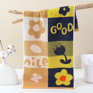 Serviette de bain en coton 100% en gros, logo jacquard personnalisé, design tissé, serviette pour le visage pour essuyer la sueur - Product Image 5