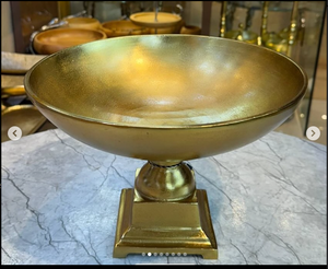 Plateaux de service en métal argenté et doré, bols et plats à motif floral et support en acier inoxydable et laiton - Product Image 2