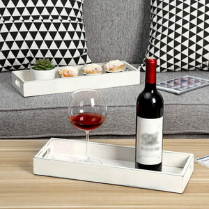 ถาดเสิร์ฟไม้สนทรงสี่เหลี่ยมผืนผ้าพร้อมที่จับโลหะถาดไม้ใช้งานได้หลากหลายราคาโรงงานขายส่ง - Product Image 6