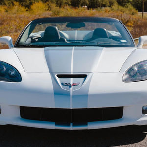 รถเชฟโรเลต คอร์เวทท์ แกรนด์ สปอร์ต รุ่นปี 2013 ฉลองครบรอบ 60 ปี แบบเปิดประทุน มือสอง พวงมาลัยซ้าย/ขวา - Product Image 1