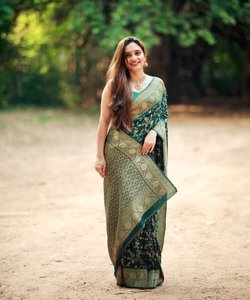 Derniers vêtements de mariage Filet de broderie en soie avec diamant et fleur Travail indien Femmes Saree couleur rose Vêtement ethnique Alphanumero - Product Image 6