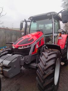 Tracteur agricole d'occasion Massey Ferguson 5S 125 4RM avec boîte de vitesses automatique à pompe, roulement, pour usage agricole, 100CV 110CV 120CV, prix abordable - Product Image 4