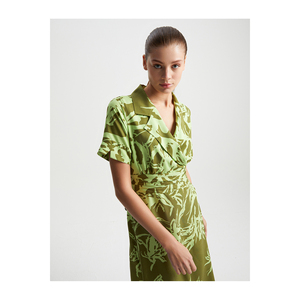 Vestido informal de viscosa estampado con doble botonadura BGN S23D506 - Product Image 4