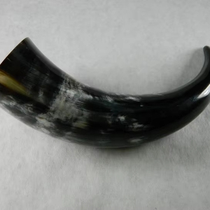 Cuerno para beber vikingo rústico Un Regalo De vacaciones reflexivo para los entusiastas de la historia con la mejor calidad - Product Image 1