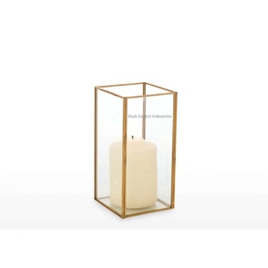 Nouveau bougeoir votif décoratif en verre clair et laiton à cadre doré pour les centres de décoration de Pâques et de Noël - Product Image 1