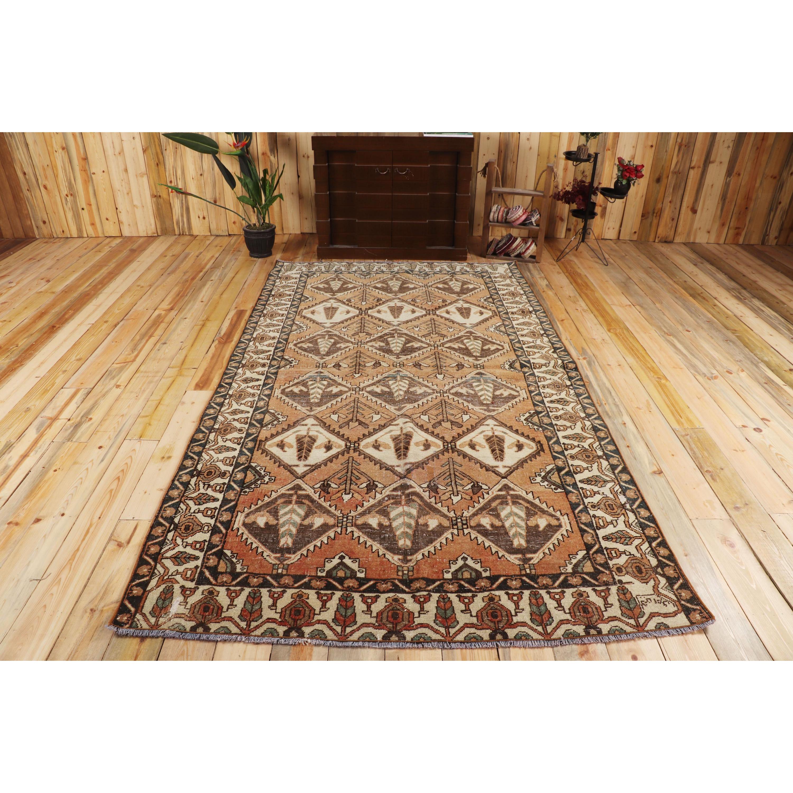 สีน้ำตาล