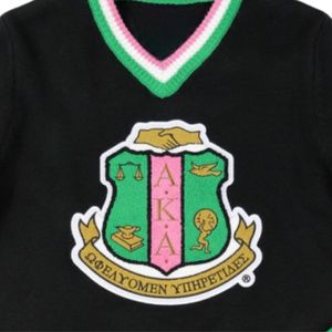 AKA maglione con scollo a V nero HBCU greco abito da confraternita ricamato con cresta rosa strisce verdi stile College abbigliamento greco lettera - Product Image 3