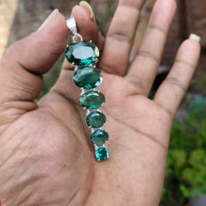Déclaration pendentif en argent 925 avec 6 pierres à facettes en quartz vert bijoux en pierres précieuses ovales verticales faits à la main pour les femmes en gros - Product Image 3