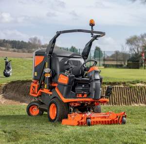 Buen y nuevo tractor Kubota Garden Zero Turn cortacésped. - Product Image 2