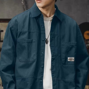 เสื้อเชิ้ตโอเวอร์เชิ้ตผ้าฝ้ายทวิลสำหรับผู้ชาย สไตล์ลำลองสำหรับทำงาน ติดกระดุม แขนยาว มีกระเป๋าอเนกประสงค์ ทรงหลวม สั่งผลิตได้ตามแบบ OEM - Product Image 1