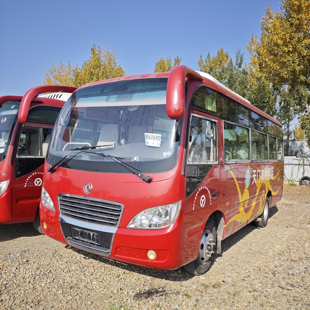 Used Bus Dongfeng Bus 24-26 Seats Manual Transmission Low Miles Diesel Engine Second Hand Bus